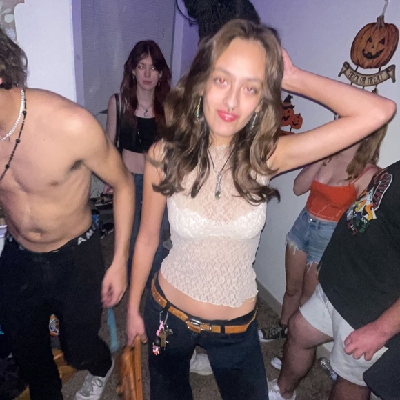 👄 - Picture 11 of 16